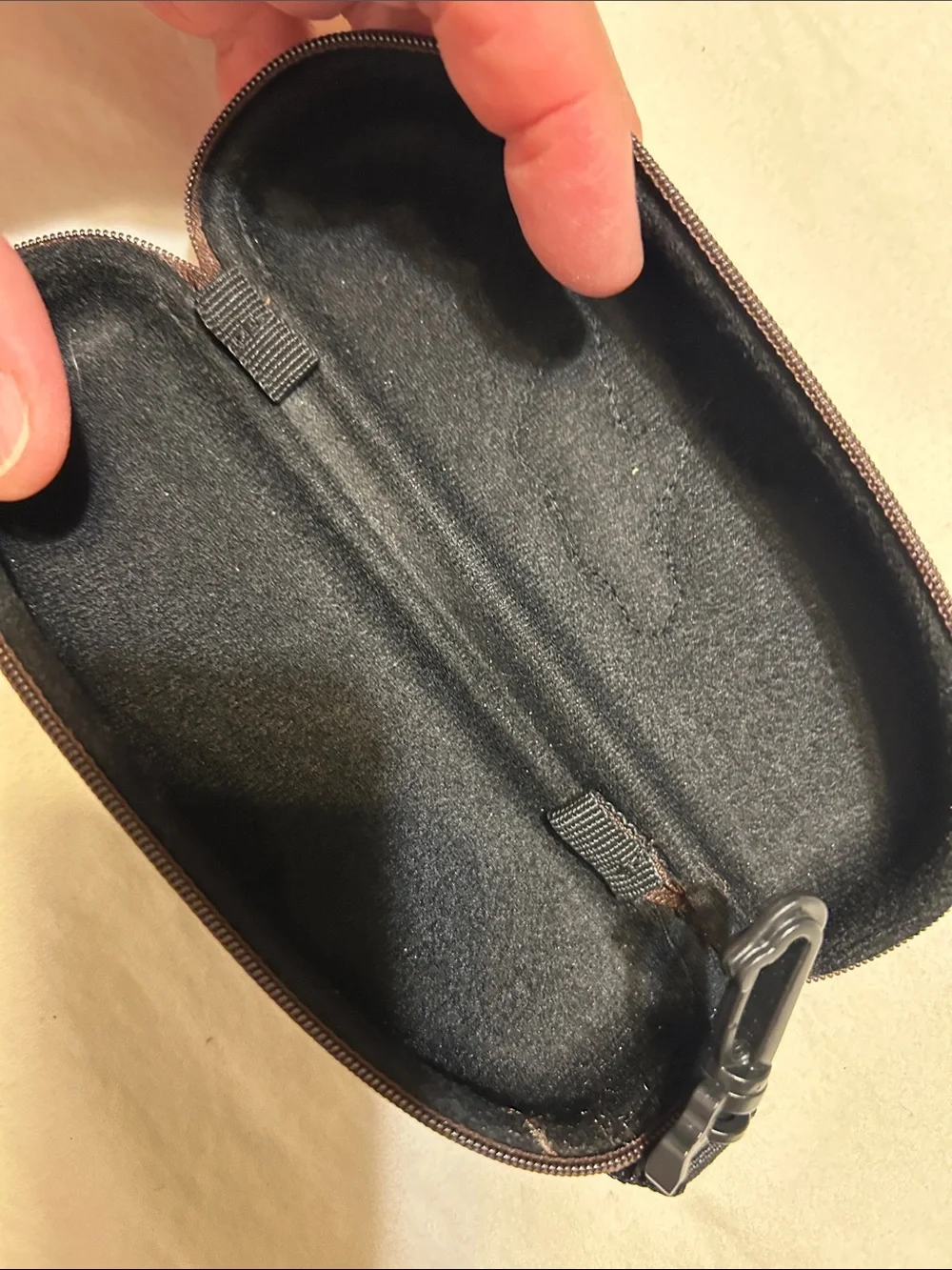 Maui Jim Dark Brown Textured Protective Sunglasses Pouch